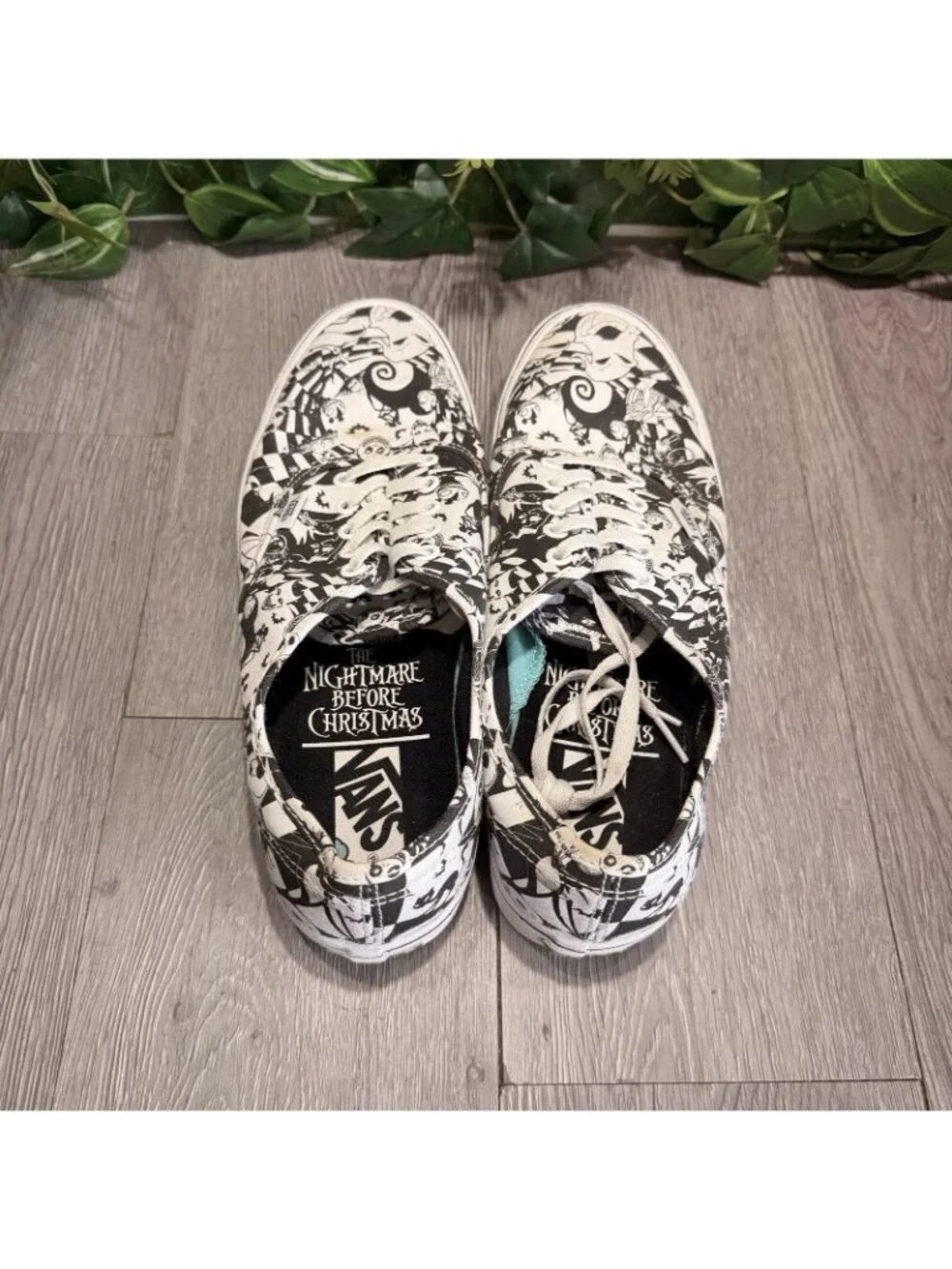 Vans Nightmare Before Xmas Mens 10 Black White Comfy Cush Lace Up Sneaker Shoes